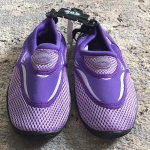 NWT EASY USA WATER SHOES